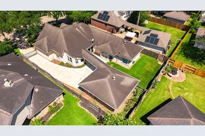 2709 W Oaks Boulevard, Pearland, TX 77584 - Photo 20