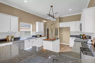 2709 W Oaks Boulevard, Pearland, TX 77584 - Photo 12