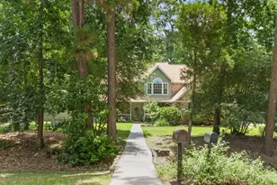 402 Fairbanks Dr, Magnolia, TX 77354 - Photo 2