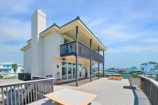 203 Kahmeha Dr, Tiki Island, TX 77554 - Photo 20