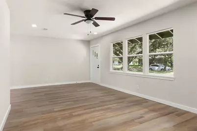 715 20th Avenue N, Texas City, TX 77590 - Photo 8