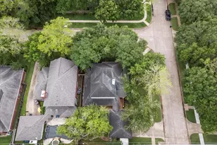 1103 Glendale Dr, Sugar Land, TX 77479 - Photo 44