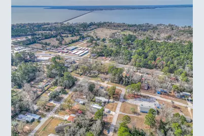 138 Pecan, Onalaska, TX 77360 - Photo 32