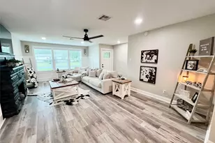1217 18th Ave N, Texas City, TX 77590 - Photo 4