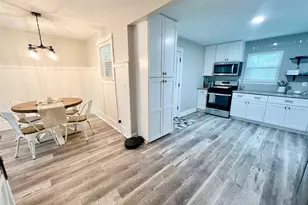 1217 18th Ave N, Texas City, TX 77590 - Photo 6