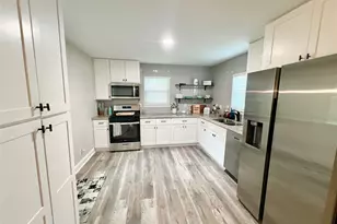 1217 18th Ave N, Texas City, TX 77590 - Photo 8
