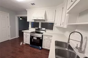 1003 W 12th St, Freeport, TX 77541 - Photo 2