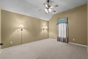 3902 Basil Ct, Pearland, TX 77584 - Photo 30