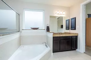 4622 Regal Shadow Ln, Sugar Land, TX 77479 - Photo 18