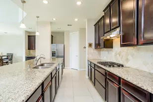 4622 Regal Shadow Ln, Sugar Land, TX 77479 - Photo 10