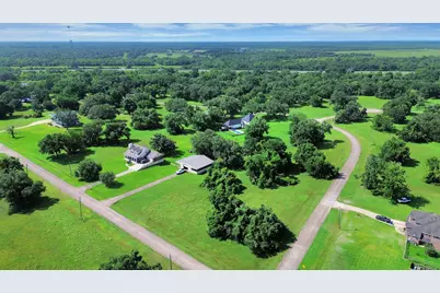 406 Rancho Chico Trail, Angleton, TX 77515 - Photo 14