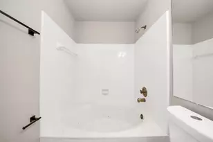 2910 Grants Lake Blvd, Sugar Land, TX 77479 - Photo 22