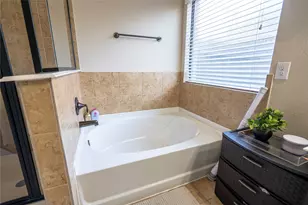 13206 Chanel Dr, Houston, TX 77044 - Photo 18