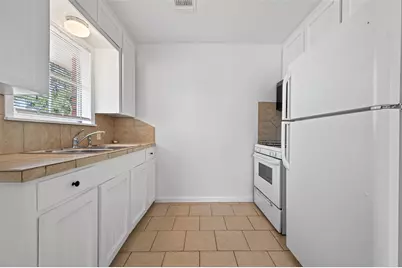 312 Travis Street, Richmond, TX 77469 - Photo 10