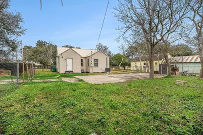202 Beatrice Street, La Marque, TX 77568 - Photo 14