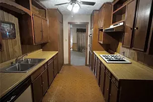 1514 1st Ave N, Texas City, TX 77590 - Photo 6