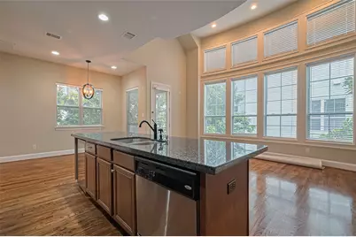 2910 Leeland Street, Houston, TX 77003 - Photo 14