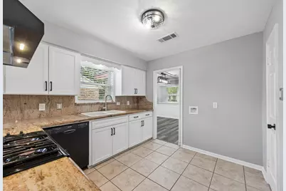 2503 Moss Hill Drive, Houston, TX 77080 - Photo 12