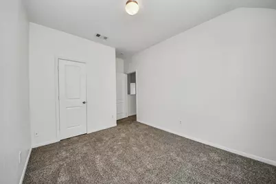 13935 Long Meadow Drive, Houston, TX 77047 - Photo 36