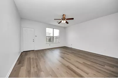 13935 Long Meadow Drive, Houston, TX 77047 - Photo 28