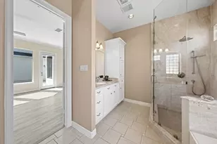 70 Blooming Grove Ln, Houston, TX 77077 - Photo 18