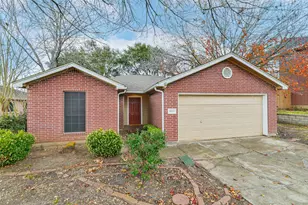 10926 Waterview Cir, Montgomery, TX 77356 - Photo 2