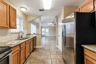 10926 Waterview Cir, Montgomery, TX 77356 - Photo 12