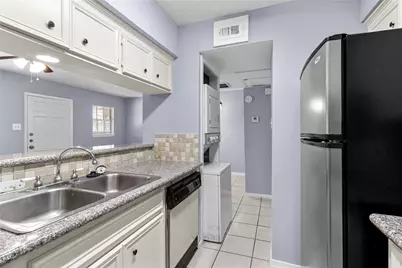1016 Tri Oaks Lane #92, Houston, TX 77043 - Photo 16