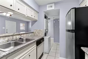 1016 Tri Oaks Ln, Houston, TX 77043 - Photo 16
