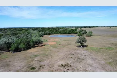 2749 County Road 173, Hallettsville, TX 77964 - Photo 2