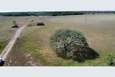 2749 County Road 173, Hallettsville, TX 77964 - Photo 16
