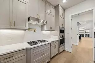 302 Piedmont St, Sugar Land, TX 77478 - Photo 16