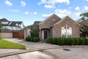 1274 Seamist Dr, Houston, TX 77008 - Photo 2