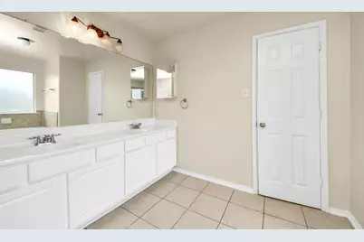 8614 Riverbend Canyon Lane, Houston, TX 77089 - Photo 34