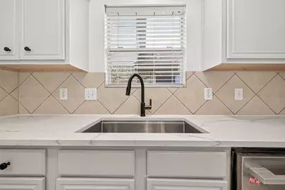 9126 S Ferndale Place Drive, Houston, TX 77064 - Photo 10