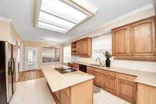 4418 Bermuda Dr, Sugar Land, TX 77479 - Photo 6