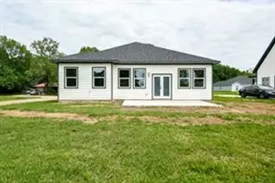 714 Autumn Ln, Livingston, TX 77351 - Photo 4