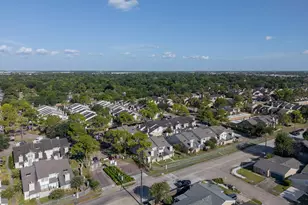 11901 Bob White Dr, Houston, TX 77035 - Photo 22