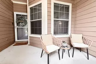 810 Springwood Dr, Conroe, TX 77385 - Photo 4