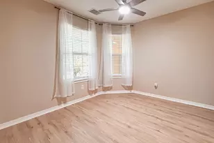 810 Springwood Dr, Conroe, TX 77385 - Photo 18