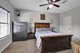 511 Sycamore St, Lake Jackson, TX 77566 - Photo 6