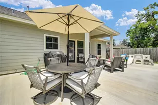 511 Sycamore St, Lake Jackson, TX 77566 - Photo 24