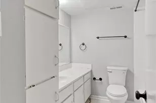 845 Augusta Dr, Houston, TX 77057 - Photo 18