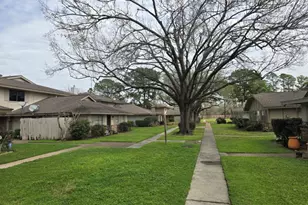 5640 Birchmont Dr, Houston, TX 77091 - Photo 1