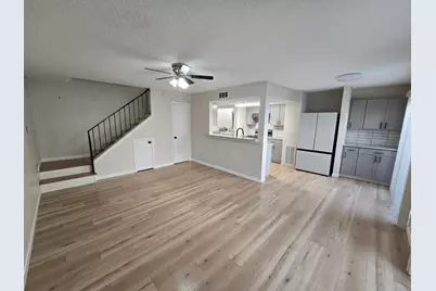 5640 Birchmont Drive #C, Houston, TX 77091 - Photo 2