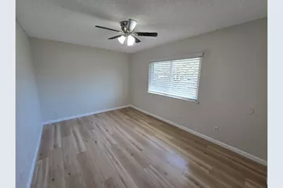 5640 Birchmont Drive #C, Houston, TX 77091 - Photo 8