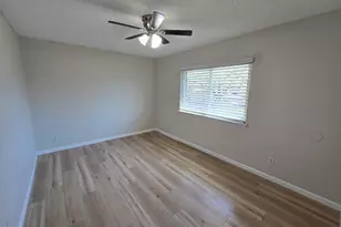 5640 Birchmont Dr, Houston, TX 77091 - Photo 8