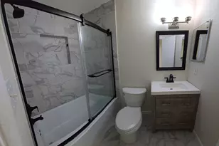 5640 Birchmont Dr, Houston, TX 77091 - Photo 6