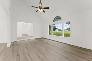 15806 Lakeview Dr, Beach City, TX 77523 - Photo 8