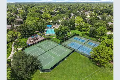 907 Noble Springs Road, Houston, TX 77062 - Photo 38